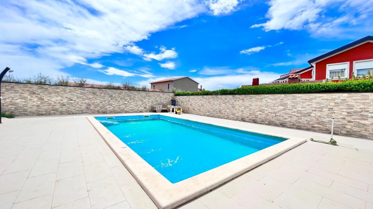 Apartments Vukancic Novigrad Istria Exterior foto