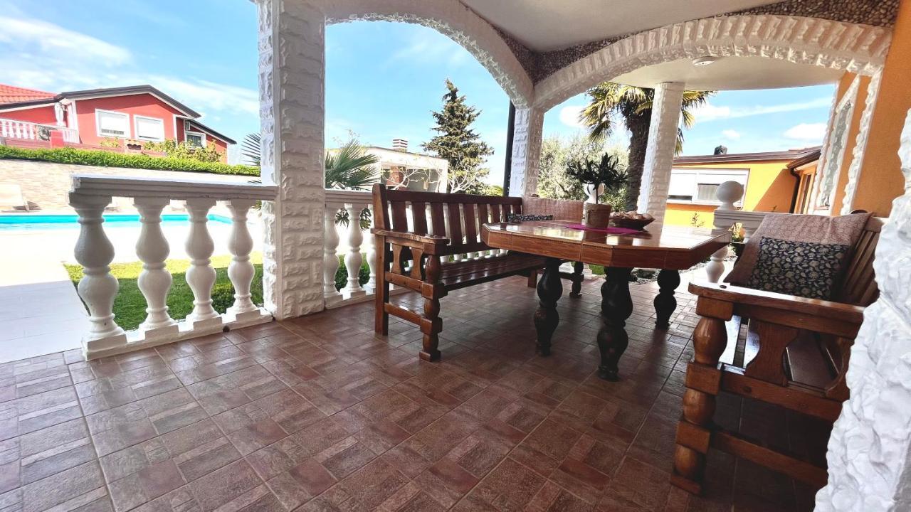 Apartments Vukancic Novigrad Istria Exterior foto